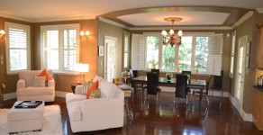 Living and dining room at Marias B&B Niagara on the Lake